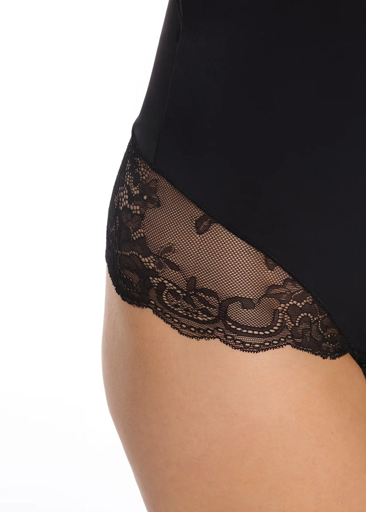 dream lace thong body Magic detail